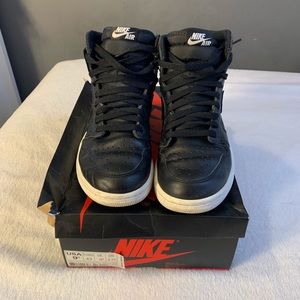 Jordan Retro 1 OG “Cyber Monday”
